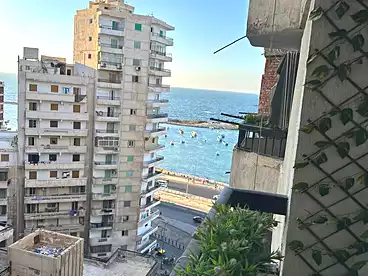 شقق للبيع في شارع جمال عبد الناصر، ميامي، 135 متر