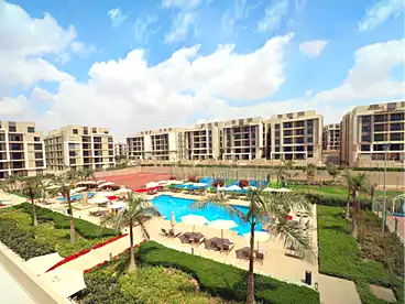 Apartment with Garden For sale in Fifth Square Compound - AlMarasem, Compounds in New Cairo, 115 sqm