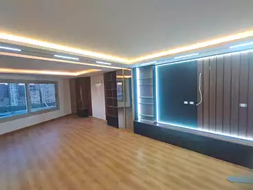 Corporate Branch For rent in Malls and Markets, El Rehab, 470 sqm