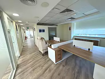 Offices For rent in Southern 90th St., 90th Street, 800 sqm