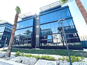 Administrative For rent in Cairo Business Park - Misr Italia, Compounds in New Cairo, 165 sqm