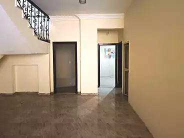 دوبلكس بحديقة للإيجار في عبد الجليل عيسي، شارع الشيخ، 320 متر