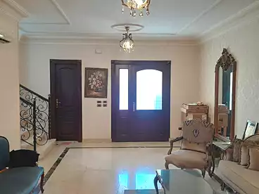 Villas For rent in Phase 7, Extension of Rehab, 300 sqm