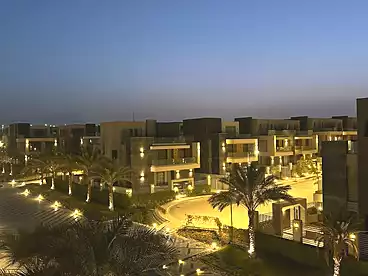 شقق للبيع في كمبوند تريو جاردنز - ام سكويرد، كمبوند بالتجمع الخامس، 268 متر