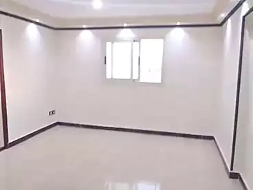 شقق للبيع في شارع محمد عطية، المندرة، 120 متر