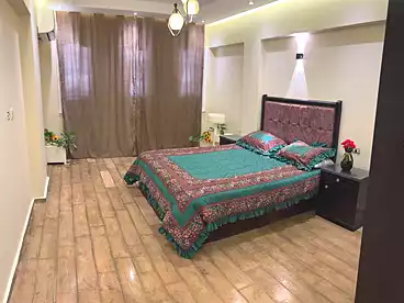 للإيجار في كمبوند قطامية جاردنز - شمال افريقيا، كمبوند بالتجمع الخامس، 110 متر