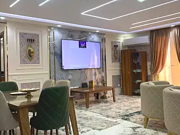 عقارات للإيجار في ميدان لبنان، المهندسين، 200 متر