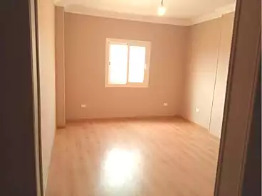 شقق للإيجار في شارع سمير شحاتة، الياسمين 1، 360 متر