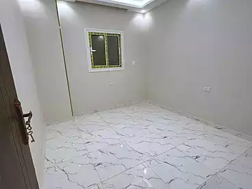 Apartments For sale in First Neighborhood, Hai El Safwa - Second Neighborhood, 140 sqm