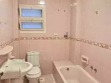 Apartments For sale in Street 4, Shatee El Nakheel, 140 sqm