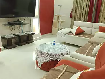 شقق مفروشة للبيع في شارع المجزر الالي، اللبيني، 140 متر