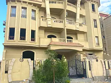 Apartments For sale in Sixteenth Neighborhood, El Sheikh Zayed, 250 sqm