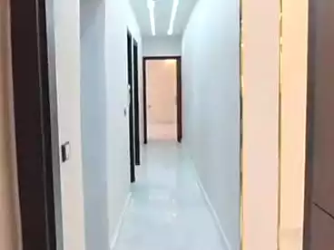 شقق للبيع في اللبيني، فيصل، 150 متر