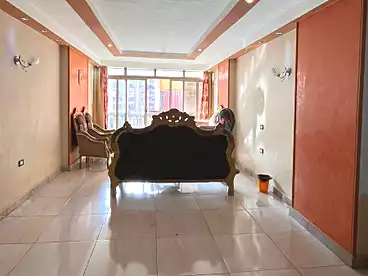شقق للبيع في شارع حسن محمد، فيصل، 100 متر