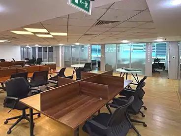 مكاتب للبيع في اويا تاورز - ايدج، الحي السكني السابع - R7، 55 متر
