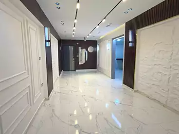 شقق للبيع في شارع زايد، البيطاش، 130 متر
