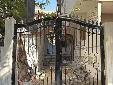 Duplex with Garden For rent in Abdelhamid Badawi St., Heliopolis - Masr El Gedida, 350 sqm