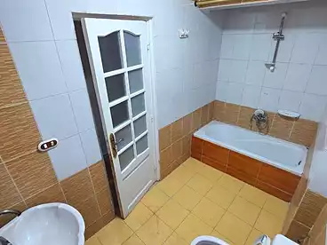 Apartments For sale in Gamal Abd El Nasir St, Sidi Beshr Bahri, 110 sqm