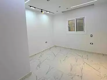 شقق للبيع في شارع زايد، البيطاش، 120 متر