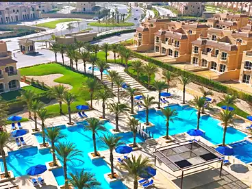 فيلا منفصلة للبيع في كمبوند لافيستا سيتى، الحي السكني الرابع - R4، 450 متر