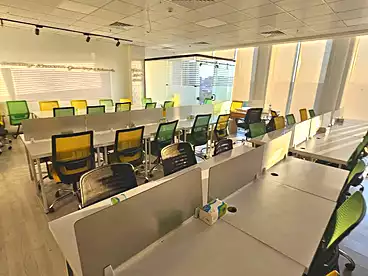 مكاتب للإيجار في مول ذا بوديوم - كمبوند كايرو فيستيفال سيتي، كمبوند كايرو فيستيفال سيتي - الفطيم، 96 متر