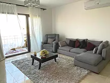 شقق للإيجار في كمبوند فيفث سكوير - المراسم، كمبوند بالتجمع الخامس، 130 متر