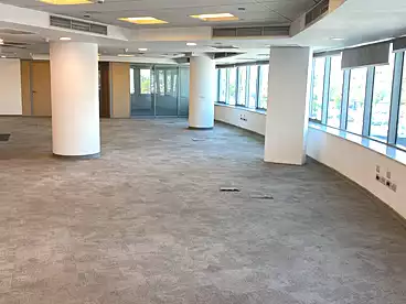 Offices For rent in Northern 90th St., 90th Street, 514 sqm