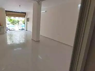 Commercial For sale in 3rd Neighborhood, El Hadabah El Wosta, 50 sqm