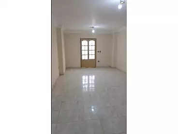 شقق للبيع في شارع أحمد الزمر، الحي العاشر، 165 متر