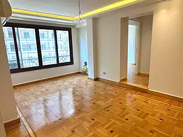 عقارات للإيجار في شارع مصدق، الدقي، 200 متر