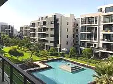 شقق للبيع في ليك فيو ريزيدنس 2 - الحاذق، كمبوند بالتجمع الخامس، 250 متر