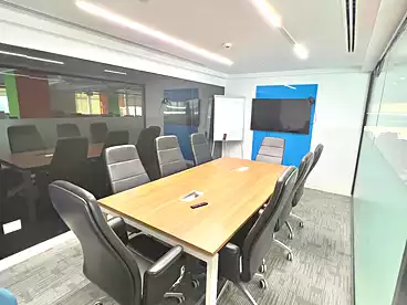 Corporate Branch For rent in Southern 90th St., 90th Street, 700 sqm