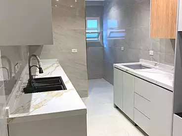 عقارات للبيع في شارع البستان، المجاوره الأولى، 225 متر
