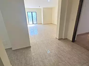 Apartment with Garden For rent in Phase 8, El Rehab, 155 sqm