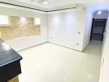 شقق للبيع في شارع سيدي كمال، المندرة بحري، 100 متر