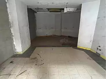 محلات للإيجار في شارل ديجول، شارع مراد، 35 متر