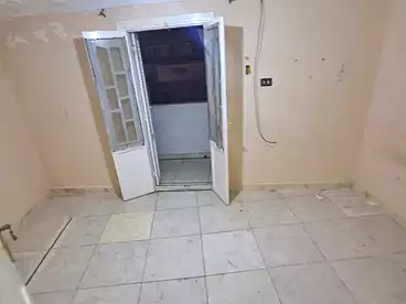 شقق للبيع في شارع سيدي أبو العباس، بحرى - الأنفوشى، 70 متر