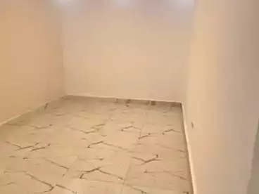 شقق للبيع في شارع العيادة القديمة، البيطاش، 60 متر