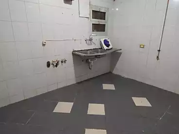 عقارات للإيجار في التعاون، الهرم، 150 متر