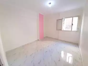 عقارات للإيجار في شارع 30، سيدي بشر قبلي، 120 متر