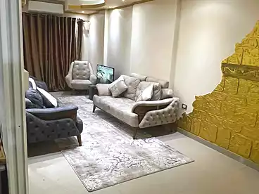 شقق للبيع في شارع بورسعيد، كامب شيزار، 155 متر