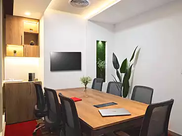 Co-working space For rent in Southern 90th St., 90th Street, 140 sqm