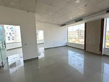 Co-working space For rent in Northern 90th St., 90th Street, 220 sqm