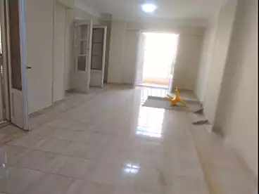 Apartments For rent in Malak Hefni St., El Mandara, 130 sqm