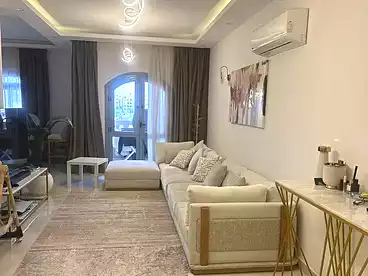 شقق للبيع في المجاوره الأولى، المنطقة السابعة، 170 متر