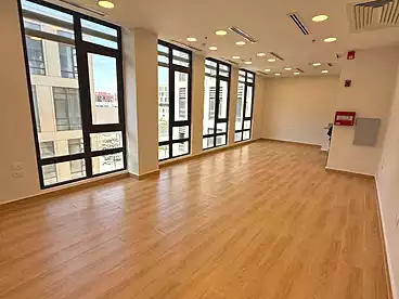 مكاتب للإيجار في ذا بلاتوه - كمبوند ديستريكت 5، كمبوند ديستريكت 5 - مراكز، 59 متر