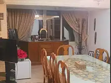 شقق مفروشة للبيع في شارع النزهة، مصر الجديدة، 180 متر