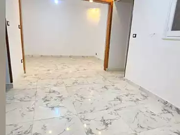 Apartments For sale in Gamal Abdel Nasser St., El Mandara, 135 sqm