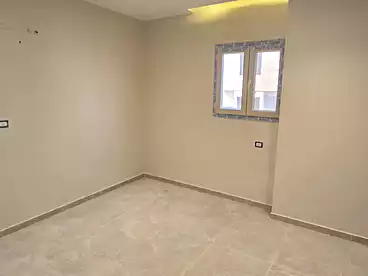 Apartments For sale in Corniche El Nile St., Shoubra, 160 sqm