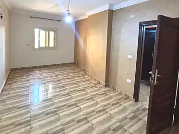 شقق للإيجار في شارع المجزر الالي، اللبيني، 200 متر